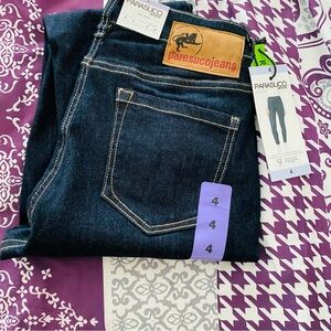 High rise Parasuco jeans.